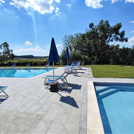 Appealing In With Garden * Gambassi Terme
