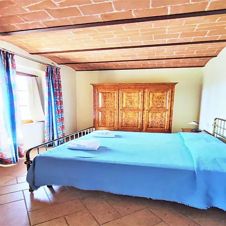 Appealing In With Garden Holiday home