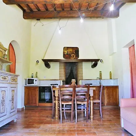 Appealing In With Garden Gambassi Terme