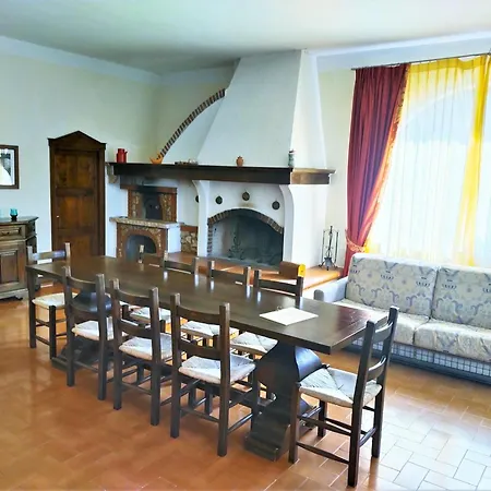 Appealing In With Garden Holiday home