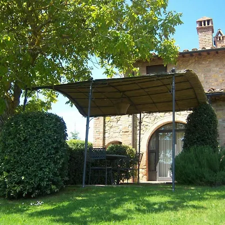 Appealing In With Garden Holiday home *