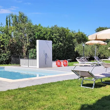 Appealing In With Garden Holiday home Gambassi Terme