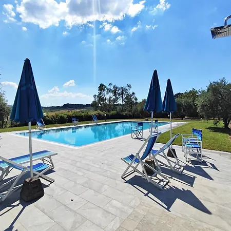 Appealing In With Garden Holiday home